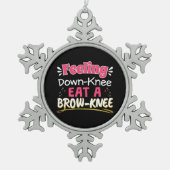 Operation Positivität Pub Niedlich Brownie Schneeflocken Zinn-Ornament (Vorderseite)