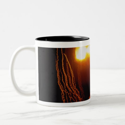 Operation Upshot Knothole, CLIMAX-Ereignis Zweifarbige Tasse (Links)