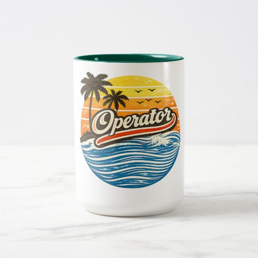 Operator Retro Sunset Design Zweifarbige Tasse (Mittel)