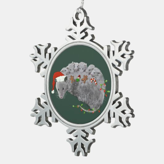 Opossum Christmas Baby Possum in Lights ummantelt Schneeflocken Zinn-Ornament (Rechts)