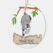 Opossum mit Zeichen Keramik Ornament (Links)