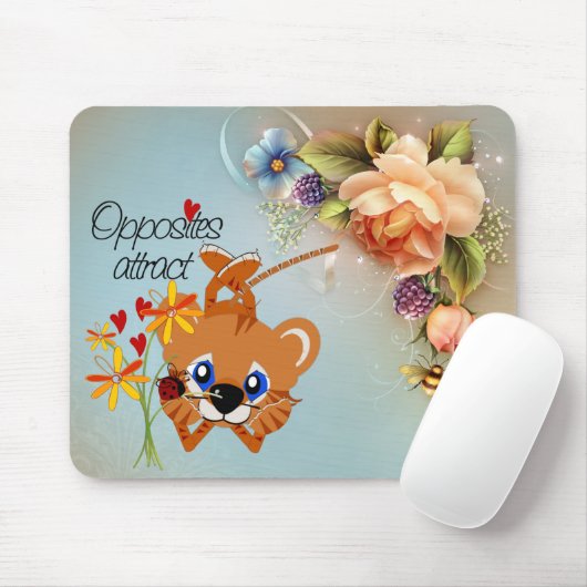 Opposites Attract Mousepad (Mit Mouse)