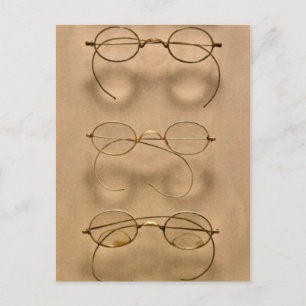 Optiker - Einfache goldene Fassungen Postkarte