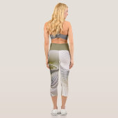Optische Illusion Abstraktes 3D-Fraktal mit Tiefe Capri Leggings (Rückseite)