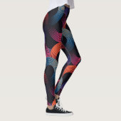 optische Täuschung: Linearringe aus Metall. Leggings (Rechts)