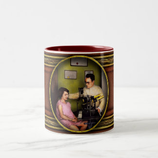 Optometriker - Die Augenuntersuchung 1929 Zweifarbige Tasse