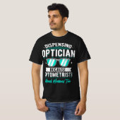 Optometristen brauchen Helden für die Abgabe von O T-Shirt (Vorne ganz)
