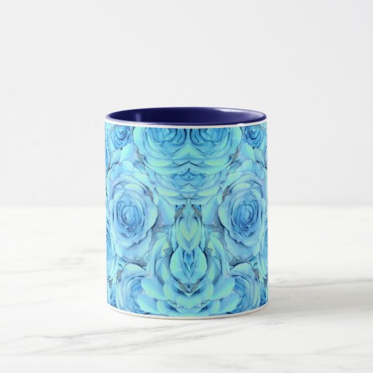Opulent rose design in turquoise tasse (Zentrum)