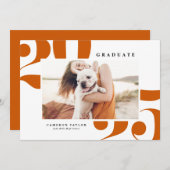 Orange 2025 Fett Typografie Foto Abschluss Einladung (Vorne/Hinten)