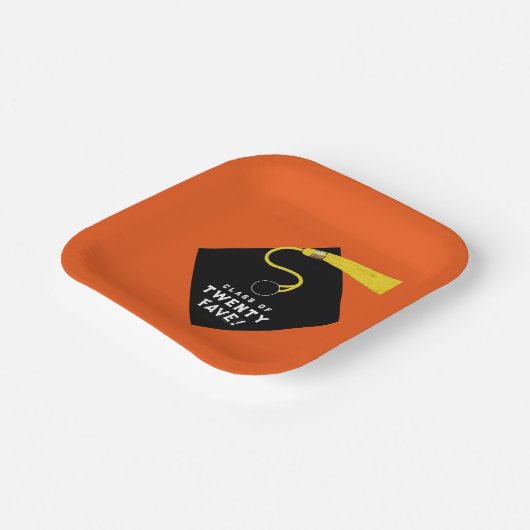 Orange Abschluss 2025 Party Pappteller (Gewinkelt)