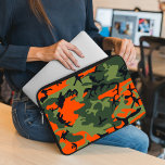 Orange and Green Camouflage, Militär, Armee Laptopschutzhülle<br><div class="desc">Elegantes,  stilvolles und raffiniertes Tarnmuster in Orange und Grün. Moderne und trendige Geschenke,  perfekt für den militärischen Liebhaber in Ihrem Leben.</div>
