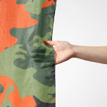 Orange and Green Camouflage, Militär, Armee Schal<br><div class="desc">Elegantes,  stilvolles und raffiniertes Tarnmuster in Orange und Grün. Moderne und trendige Geschenke,  perfekt für den militärischen Liebhaber in Ihrem Leben.</div>