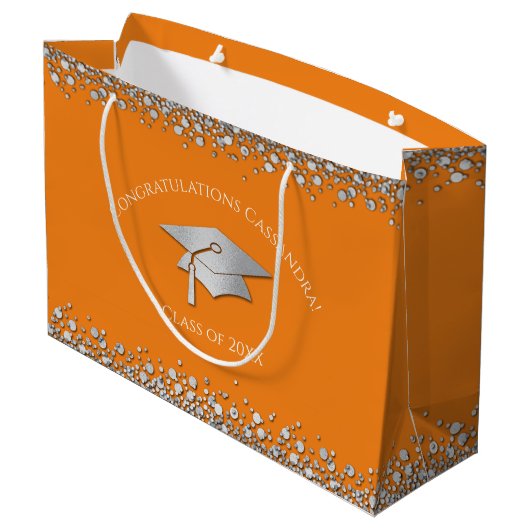 Orange and Silver Graduation Große Geschenktüte (Rückseite Schrägansicht)