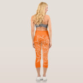 Orange and White Mandala Yoga Capri (Rückseite)