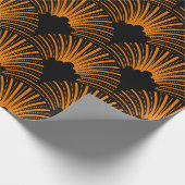 Orange Art-Deko-Muster auf schwarzem Hintergrund Geschenkpapier (Ecke)