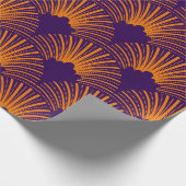 Orange Art-Deko-Muster auf tiefem lila Hintergrund Geschenkpapier (Ecke)
