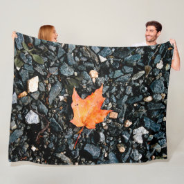 Orange Autumn Leaf Fleecedecke