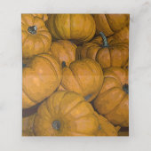 Orange Autumn Pumpkins Wedding Platzkarte (Innenseite Aufgefaltet)
