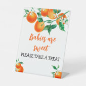 Orange Baby Shower favorisiert Schild (Vorderseite)