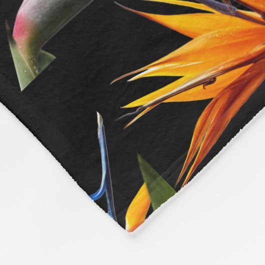 Orange Bird of Paradise Pflanze Pattern auf Schwar Fleecedecke (Ecke)
