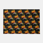 Orange Bird of Paradise Pflanze Pattern auf Schwar Fußmatte (Vorderseite)