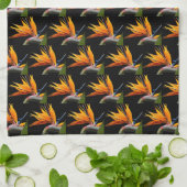 Orange Bird of Paradise Pflanze Pattern auf Schwar Geschirrtuch (Gefaltet)