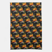 Orange Bird of Paradise Pflanze Pattern auf Schwar Geschirrtuch (Vertikal)