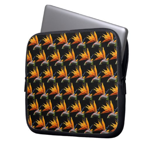 Orange Bird of Paradise Pflanze Pattern auf Schwar Laptopschutzhülle (Vorderseite Links)