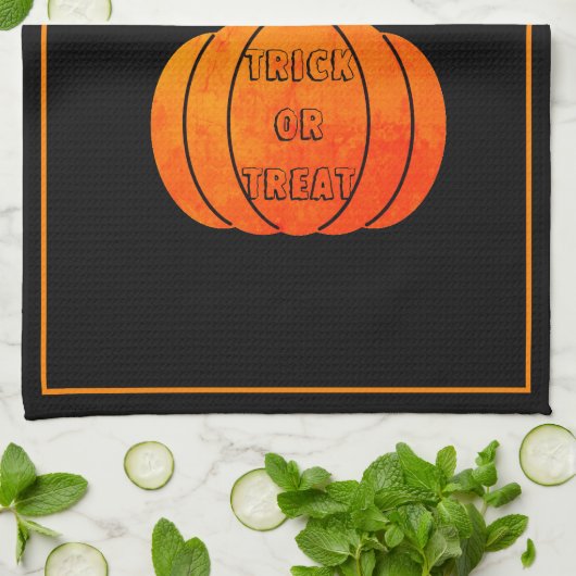 Orange Black Cat Pumpkin Trick oder Treat Hallowee Geschirrtuch (Gefaltet)