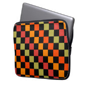 Orange Black Checkered Gingham Pattern Laptopschutzhülle (Vorderseite Links)