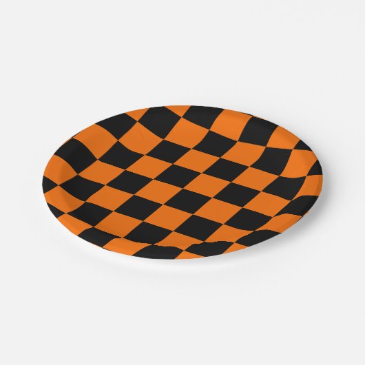Orange Black Checkered Karo Pattern Pappteller (Schrägansicht)