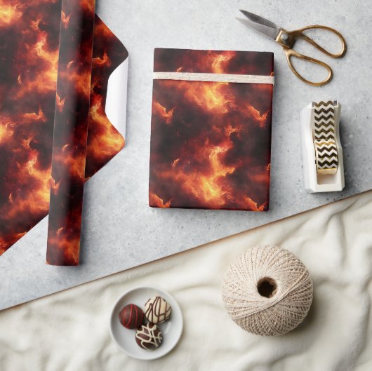 Orange & Black Flammen Geschenkpapier (Kunsthandwerk)