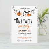 Orange Black Playful Simple Halloween-Party Einladung (Stehend Vorderseite)