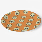 Orange Black Skull Pattern Halloween-Party Pappteller (Schrägansicht)