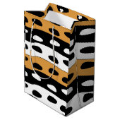 Orange Black White Stripes Mittlere Geschenktüte (Rückseite Schrägansicht)