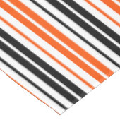 Orange Black White Stripes Pattern Design  Tischdecke (Schrägansicht)