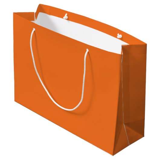 Orange - blauer Tennisplatz, individuell anpassbar Große Geschenktüte (Rückseite Schrägansicht)