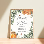 Orange Blossom Honeybee Brautparty Begrüßungszeich Poster<br><div class="desc">Dieses inspirierte Begrüßungsschild für Brautpartys oder Verlobungstreffen wurde für die Orange Blossom Honey Bee Veranstaltungsreihe konzipiert. Es bietet botanisches Blattwerk in grüner Wasserfarbe,  orangefarbene Blütenblüten,  Honigwabengläser,  Honiggläser und lebhafte Honigbienen. Personalisieren Sie mit dem Ehrengast und dem Veranstaltungstyp in grauer Schrift. "Beant to bee" erscheint in handgeschriebenem Skript.</div>