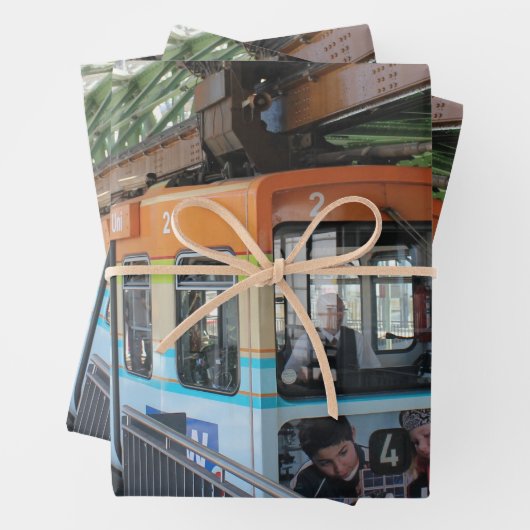 Orange Blue Wuppertal Floating Train Geschenkpapier Set (Beispiel)