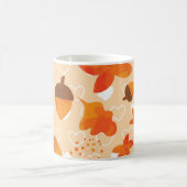 Orange Blume: Handdoodle-Muster. Kaffeetasse (Mittel)