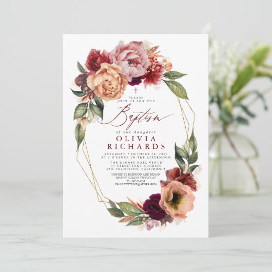 Orange Blush Burgundy Red Floral Fall Baptisse Einladung (Stehend Vorderseite)