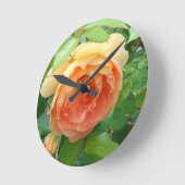 Orange Blush Rose Runde Wanduhr (Winkel)