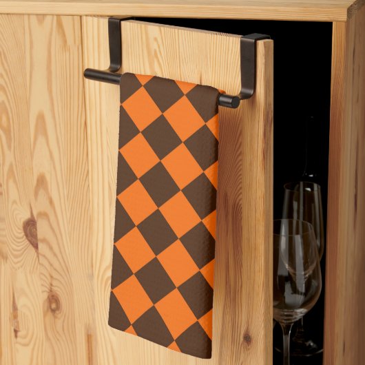 Orange Brown Diamond Schachbrett Pattern Geschirrtuch (Drittel gefaltet)