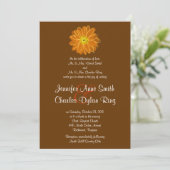 Orange & Brown Gerber Daisy Wedding Einladung (Stehend Vorderseite)