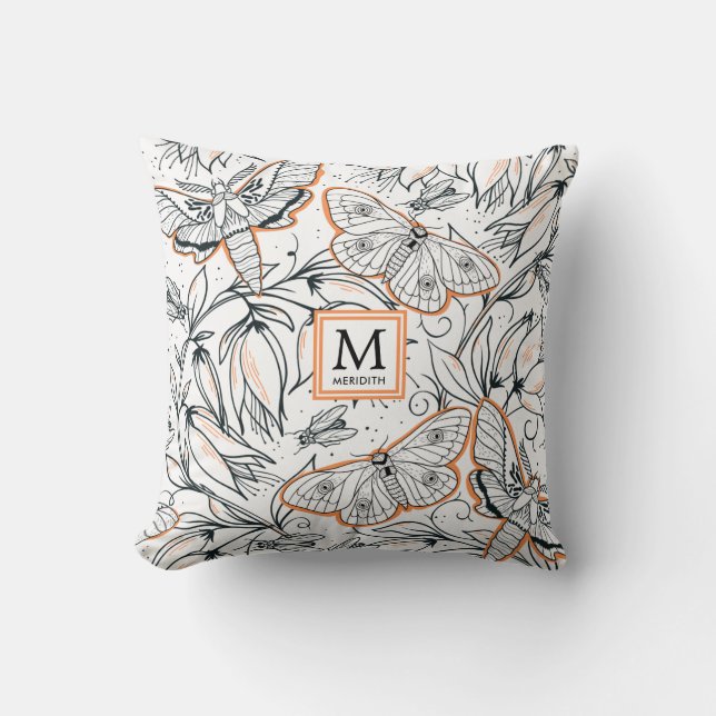 Orange Butterfly Floral Mit Monogramm Kissen (Vorderseite)