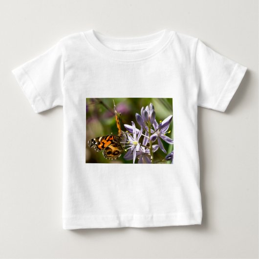 Orange Butterfly über Wild Hyacinth Apparel & Gesc Baby T-shirt (Vorderseite)