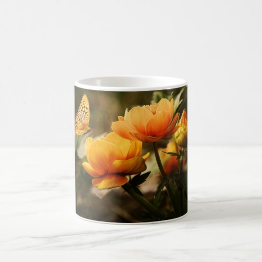 Orange Butterfly und Blume Kaffeetasse (Mittel)