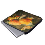 Orange Butterfly und Blume Laptopschutzhülle (Vorne Knopf)
