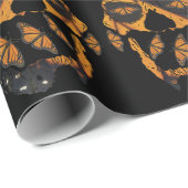 Orange Butterfly Wings Skulls Black Geschenkpapier (Rolleneckpunkt)