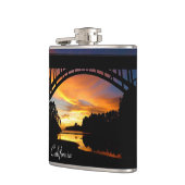 Orange California Coastal Sunset unterhalb der Brü Flachmann (Links)